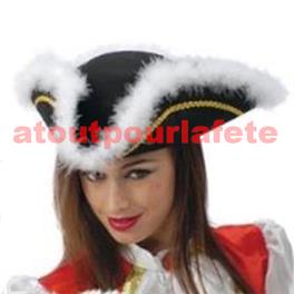 Tricorne de marquis (galon or et marabout blanc) Tricorne de marquis (galon or et marabout blanc)