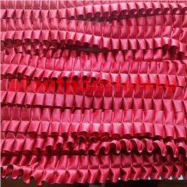 Ruban de galon en satin plissé, double plis (satin polyester) Ruban de galon en satin plissé, double plis (satin polyester)